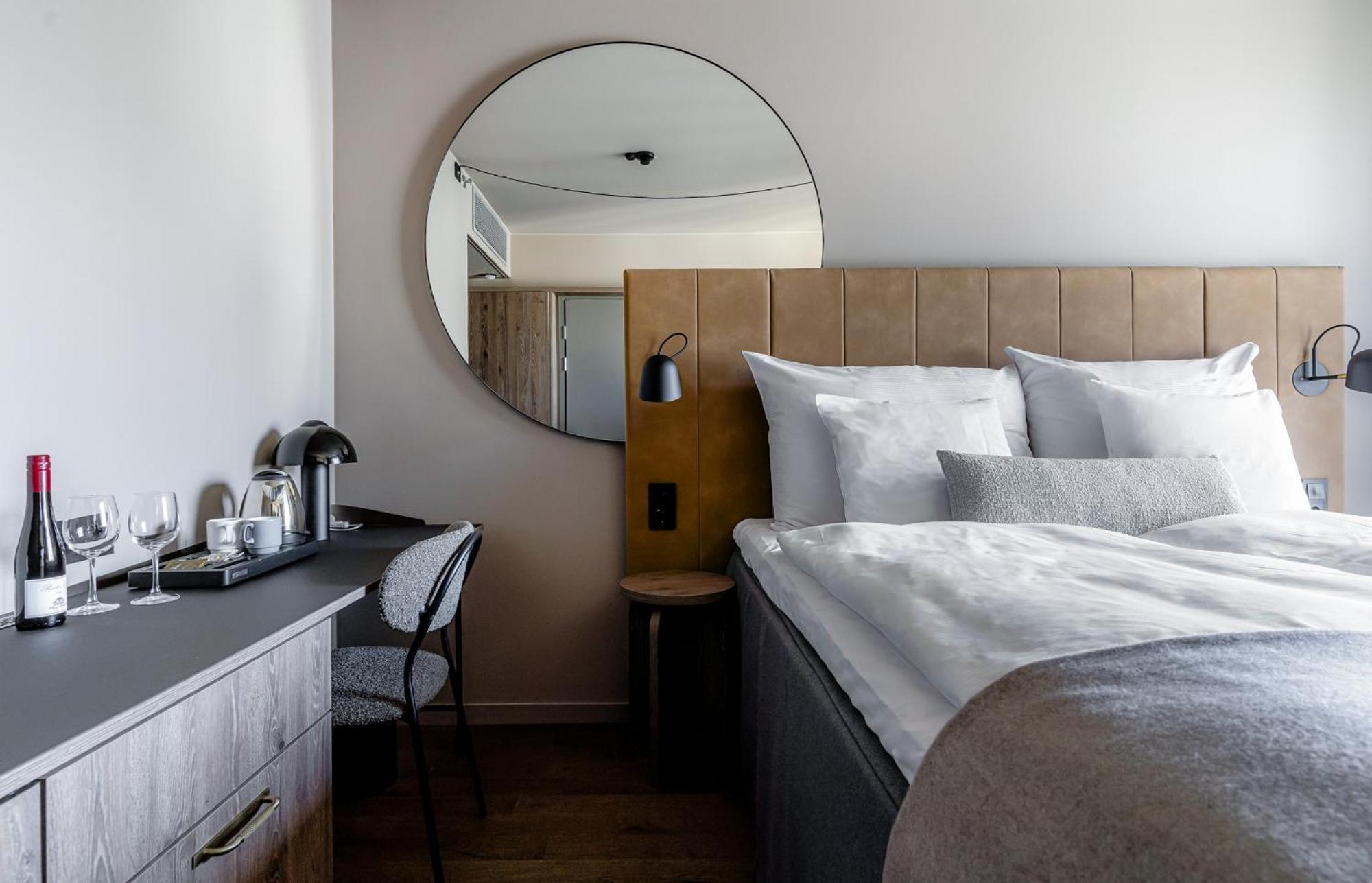 Clarion Hotel Helsinki Airport Вантаа Экстерьер фото